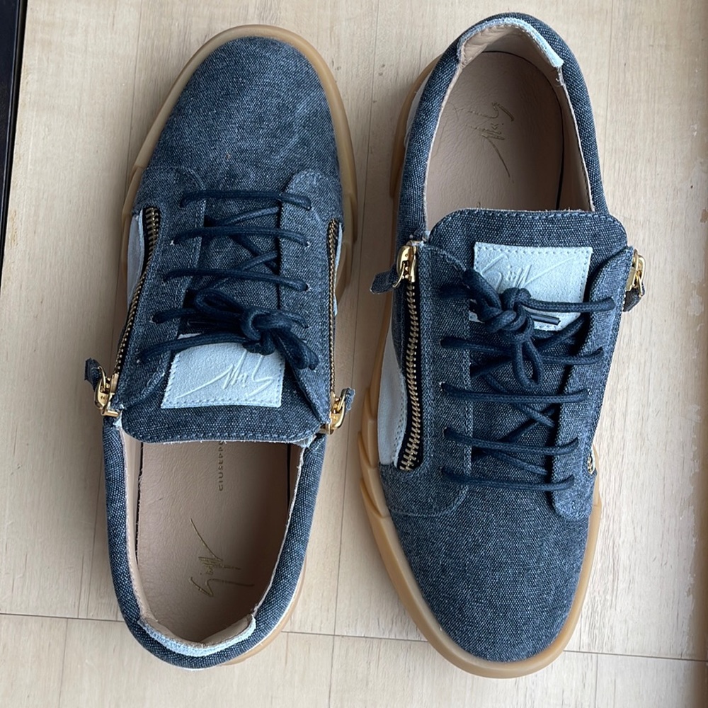 Brand new, never worn! Men’s grey denim + suede luxury sneaker with gold zipper